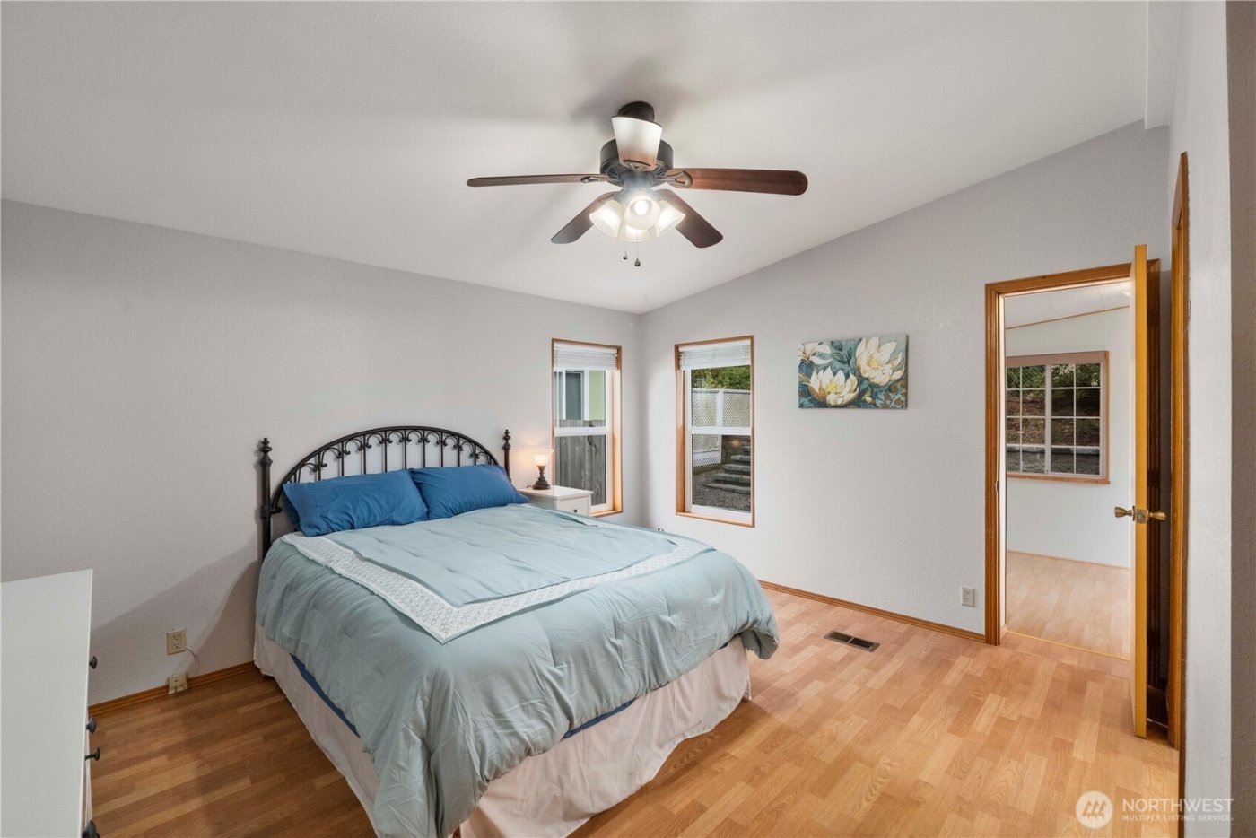 32820 20th Ave S #24, Federal Way, WA 98003