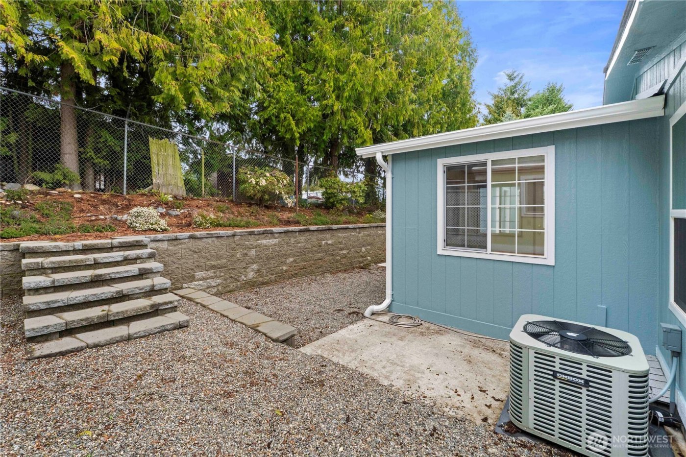 32820 20th Ave S #24, Federal Way, WA 98003