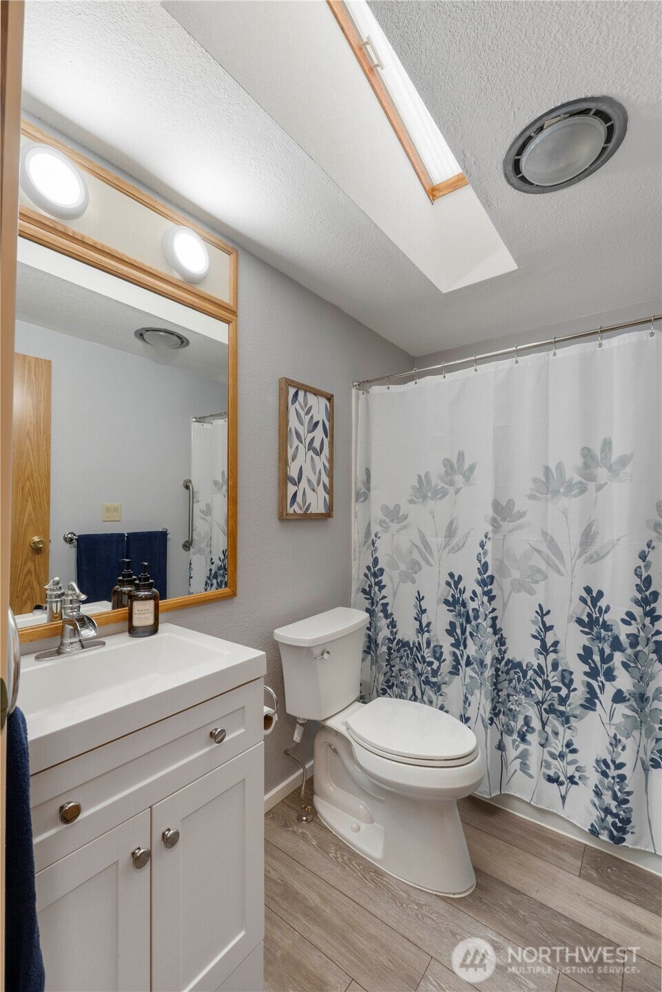 32820 20th Ave S #24, Federal Way, WA 98003