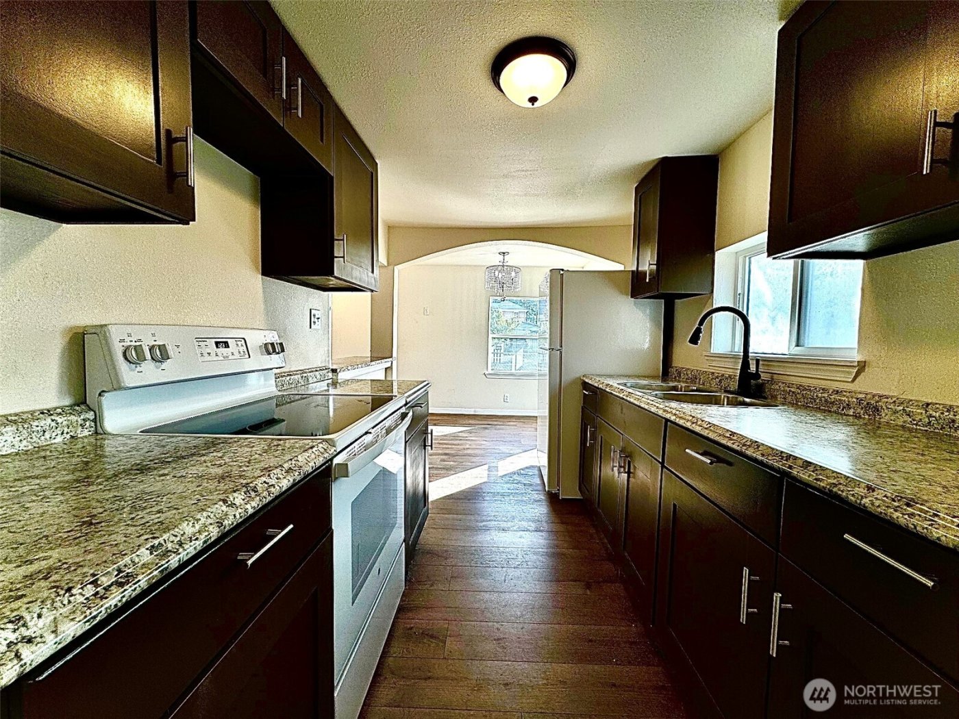 817 Perkins Street , Milton-Freewater, OR 97862