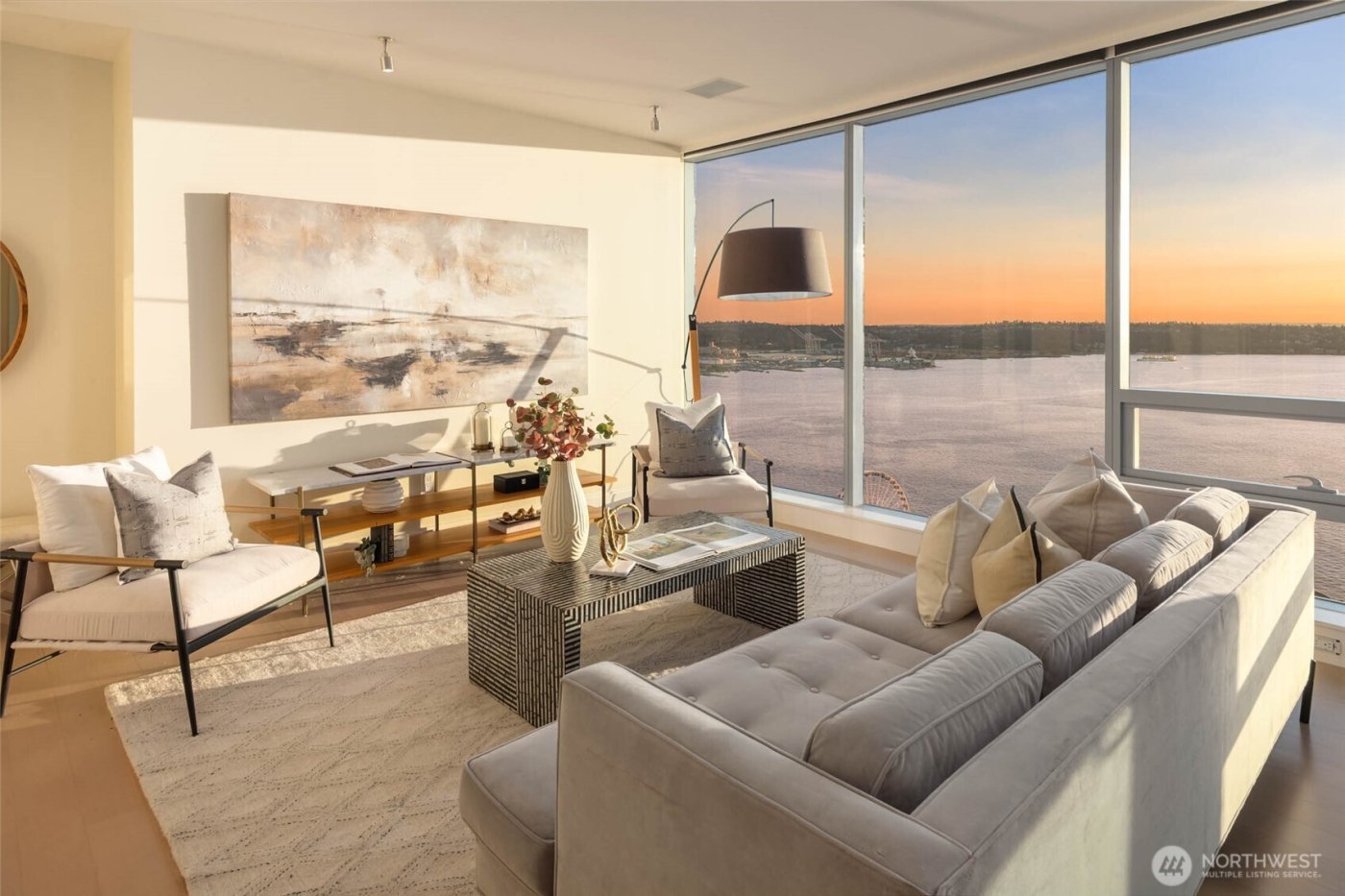 1521 2nd Avenue #2804, Seattle, WA 98101