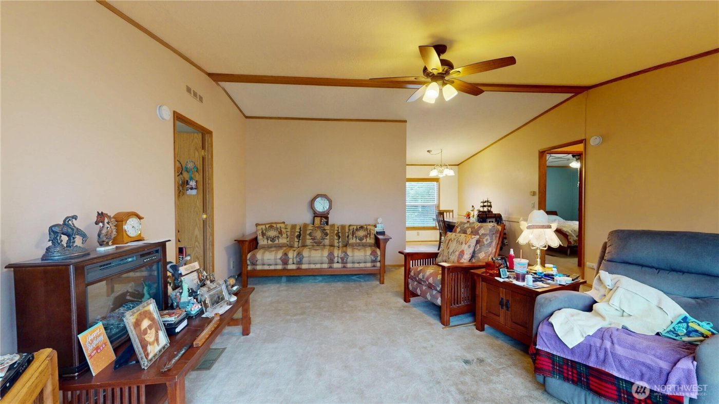 1376 Holand Drive , Grayland, WA 98547