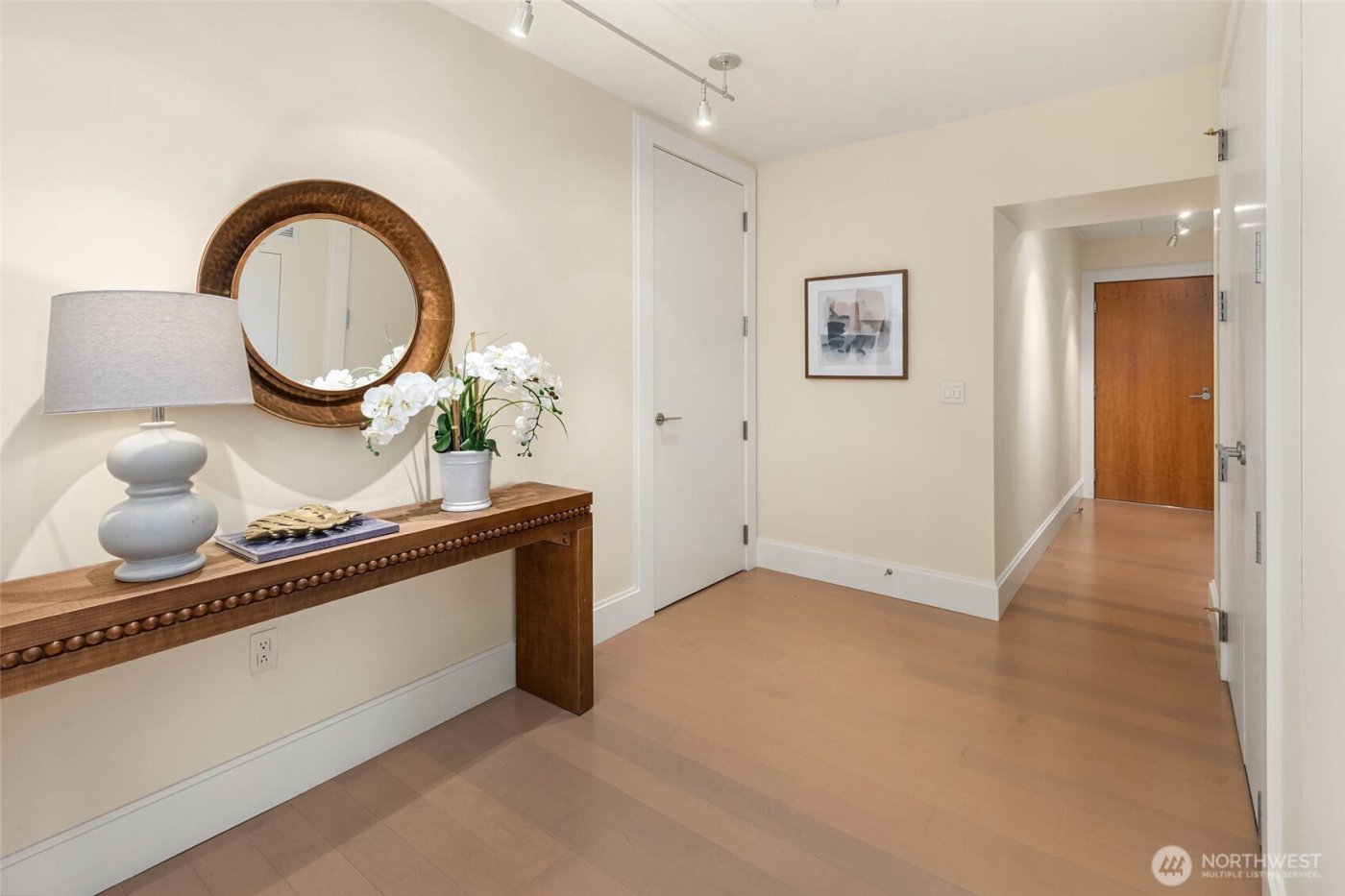 1521 2nd Avenue #1400, Seattle, WA 98101