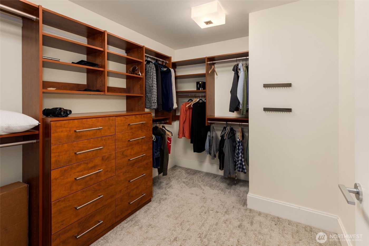 1521 2nd Avenue #2004, Seattle, WA 98101