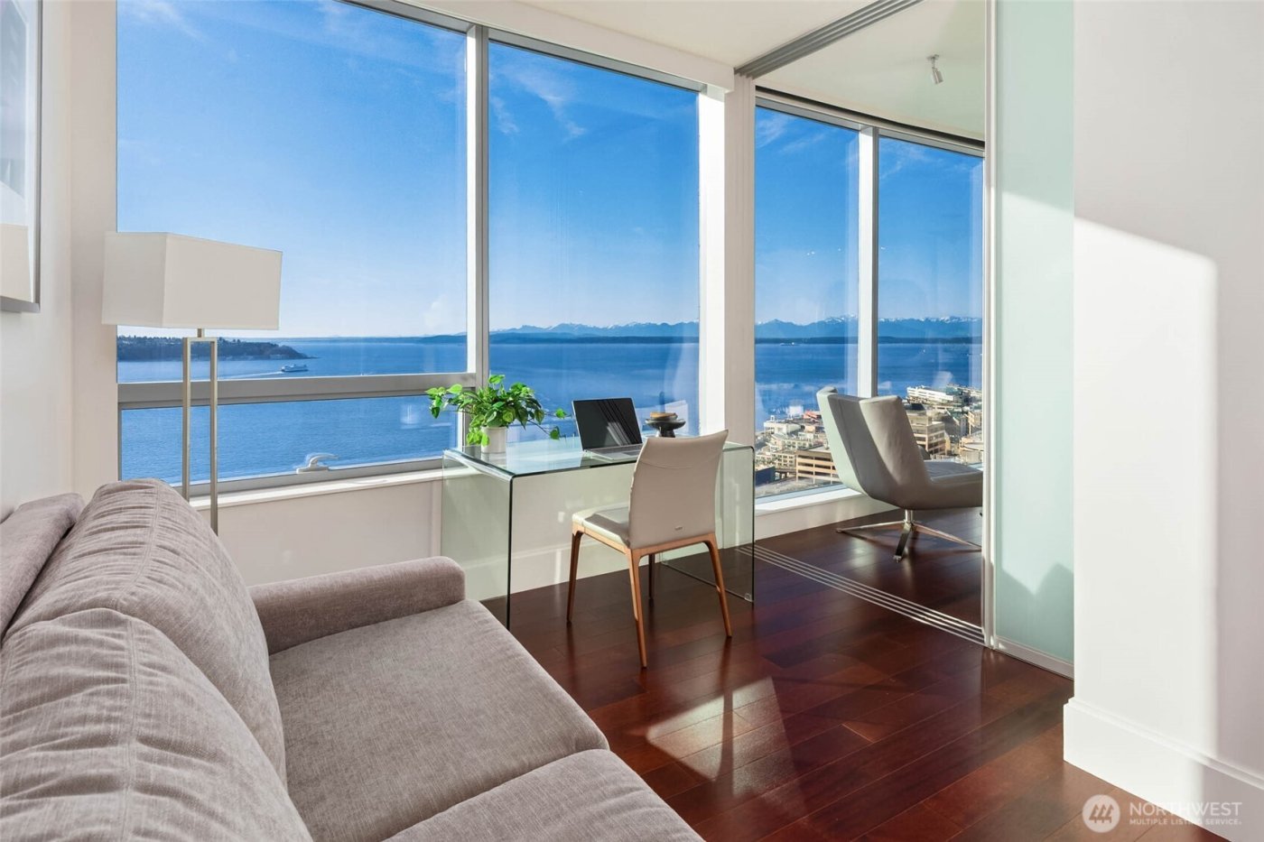 1521 2nd Avenue #2004, Seattle, WA 98101