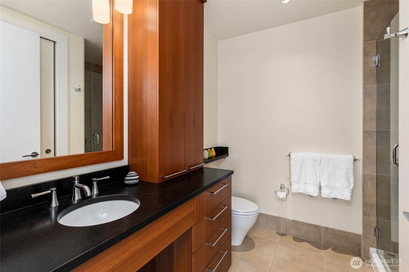 1521 2nd Avenue #2004, Seattle, WA 98101