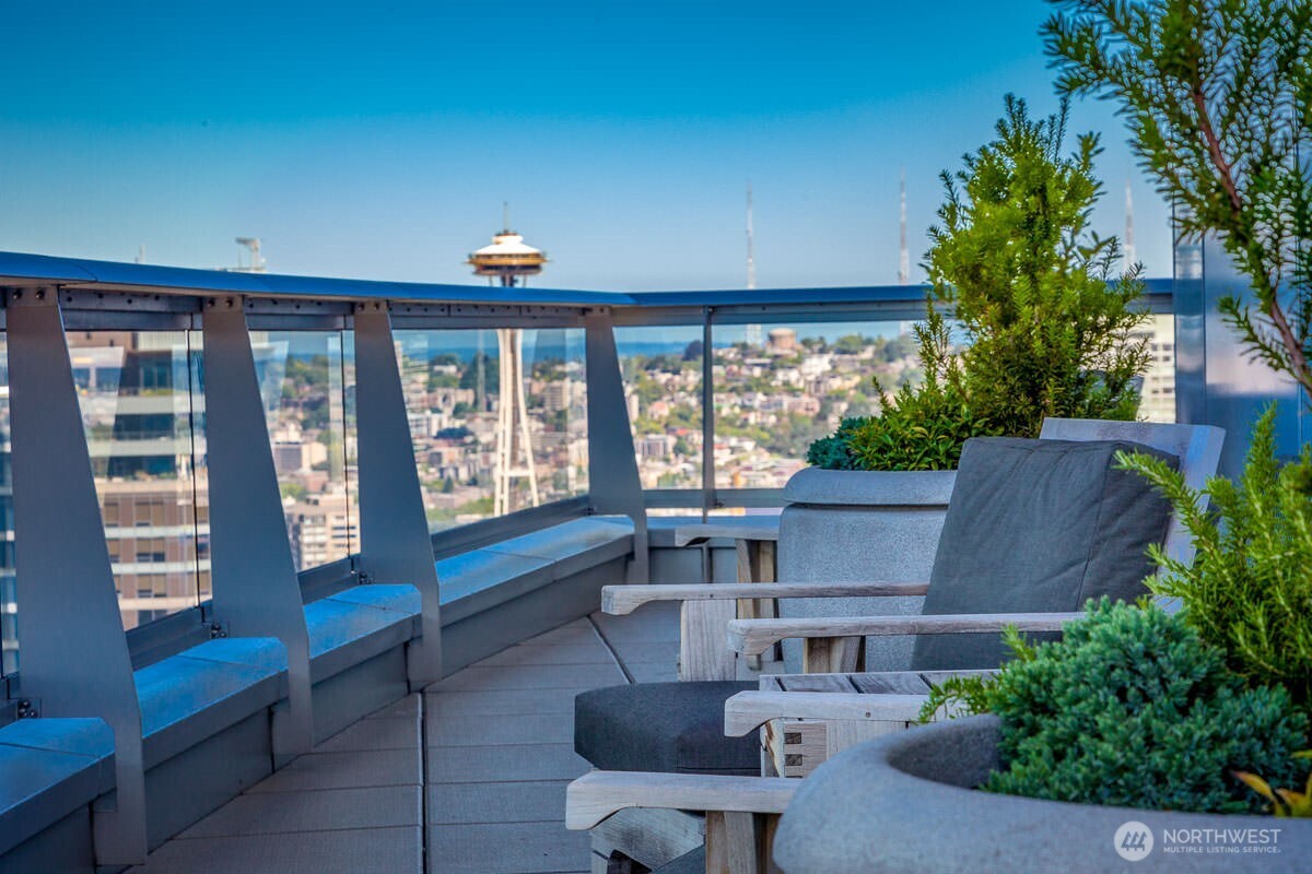 1521 2nd Avenue #2004, Seattle, WA 98101