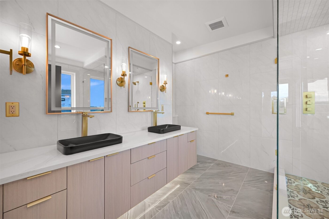 3951 Rock Ridge Pkwy , Anacortes, WA 98221