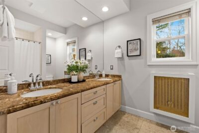 337 25th Avenue E, Seattle, WA 98112 - Photo 17