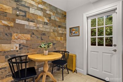 337 25th Avenue E, Seattle, WA 98112 - Photo 10