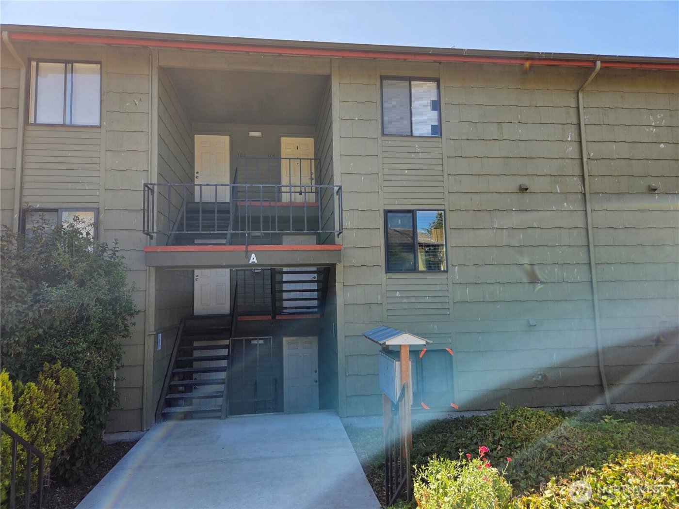 270 SE Barrington Drive #A 304, Oak Harbor, WA 98277
