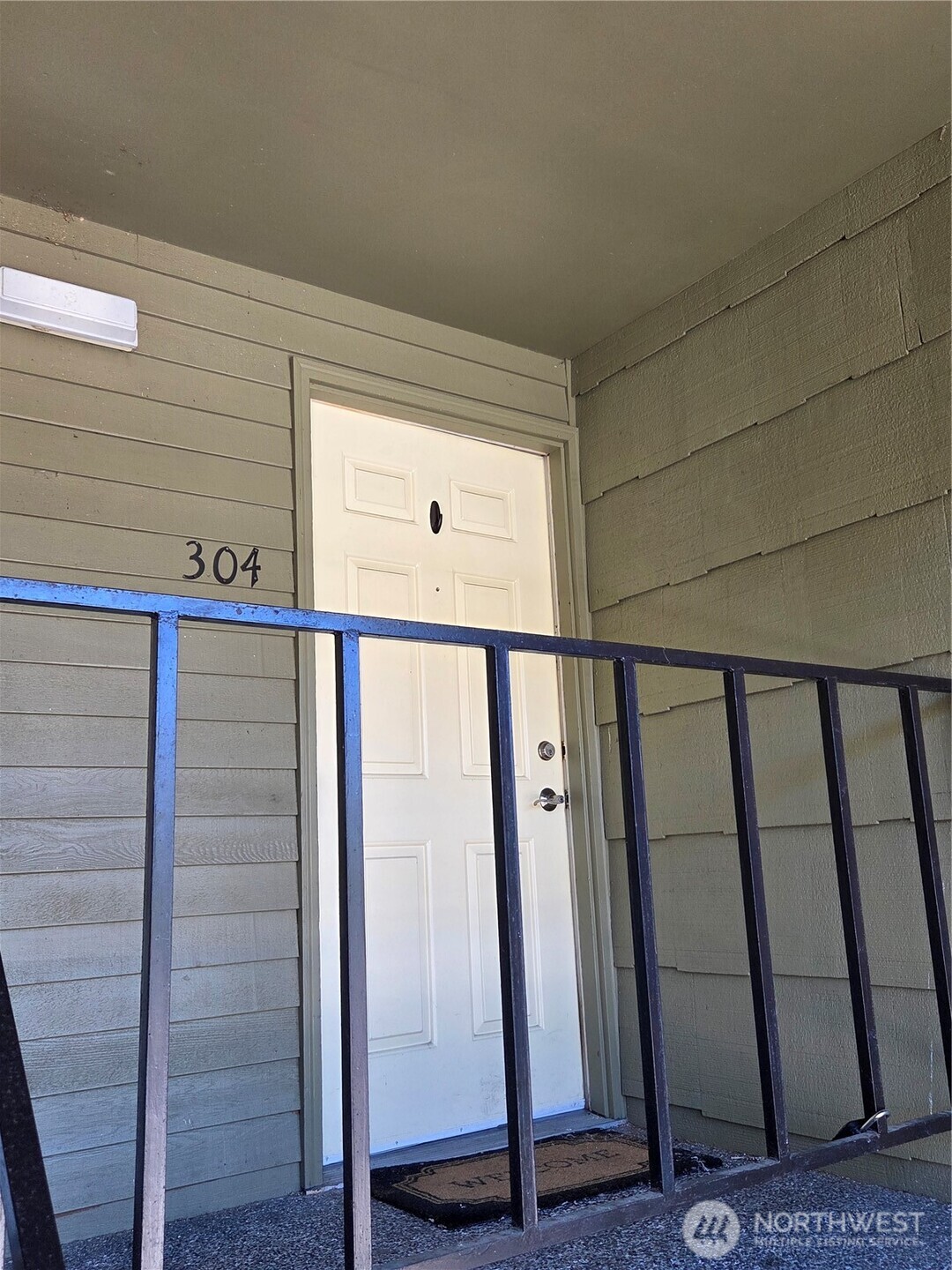 270 SE Barrington Drive #A 304, Oak Harbor, WA 98277