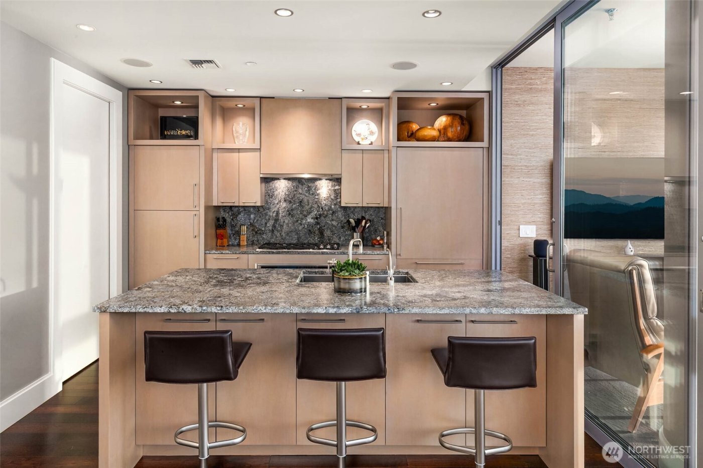 1521 2nd Avenue #2800, Seattle, WA 98101