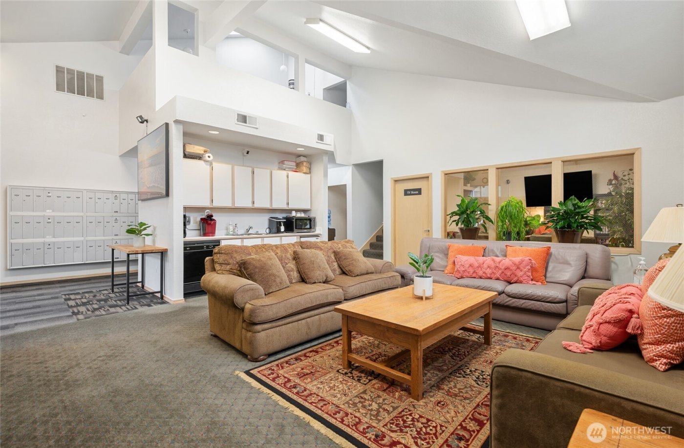 12618 109th Court NE #H101, Kirkland, WA 98034