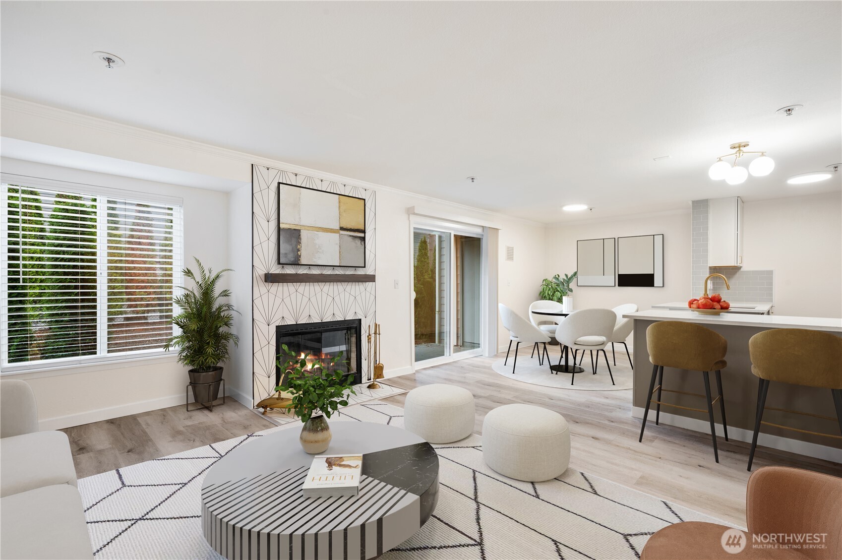 12618 109th Court NE #H101, Kirkland, WA 98034