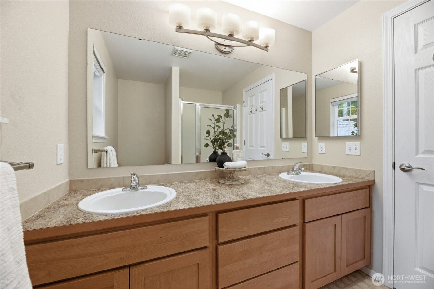 22322 Perimeter Court SE, Yelm, WA 98597