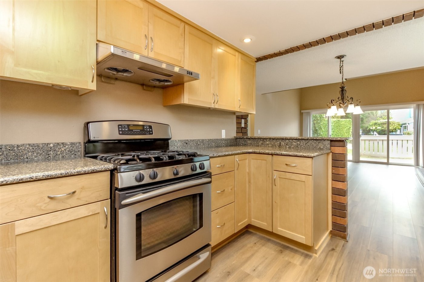 31912 34th Place SW #30, Federal Way, WA 98023