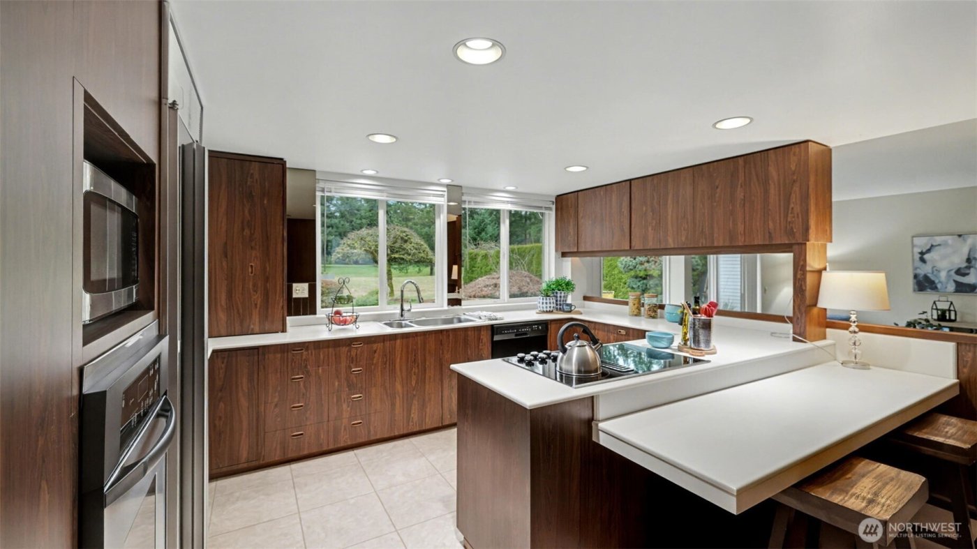 14121 SE Fairwood Boulevard , Renton, WA 98058