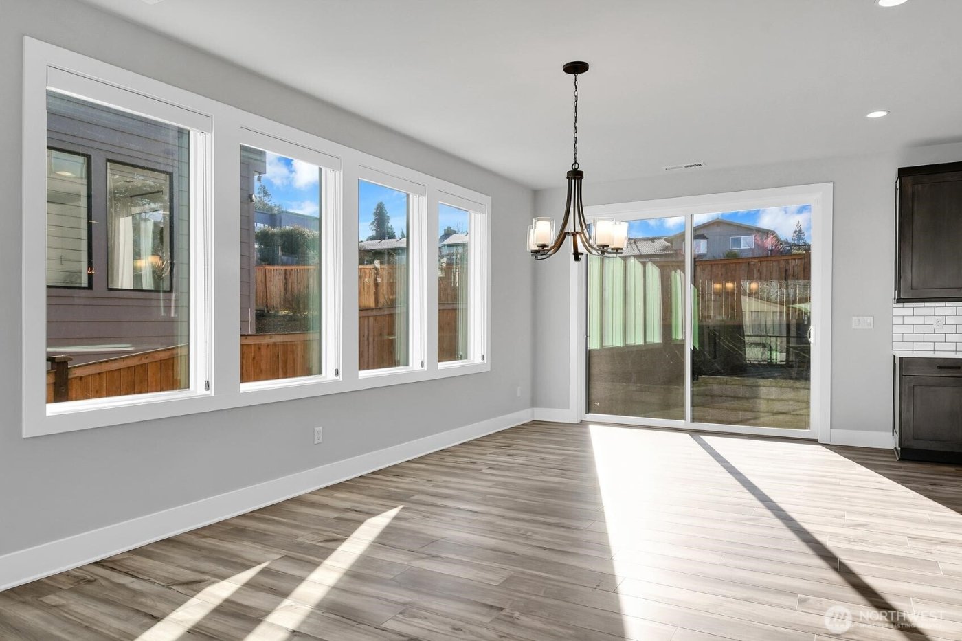 1113 N 39th Court , Renton, WA 98056