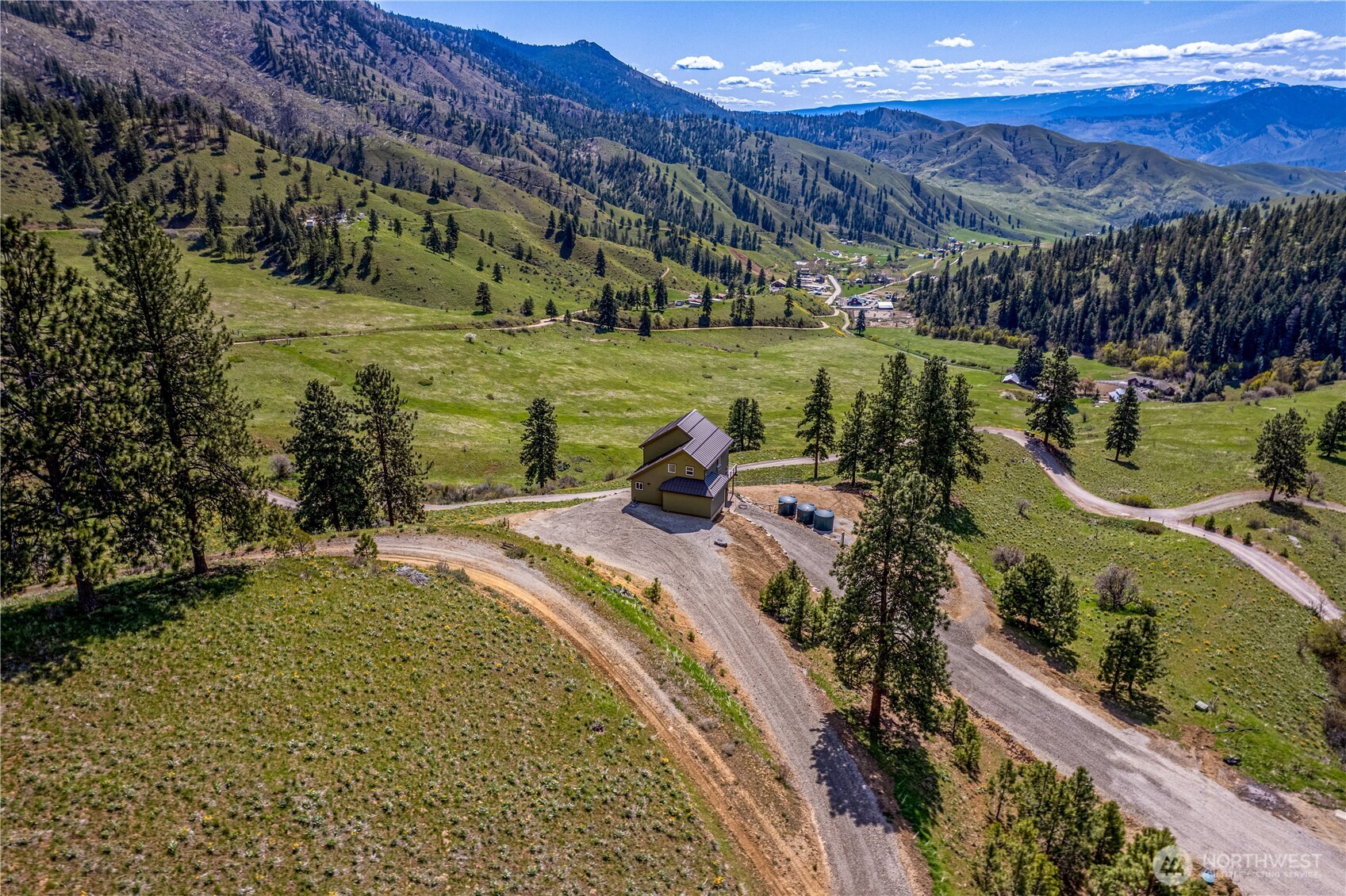 9660 Nahahum Canyon Road , Cashmere, WA 98815
