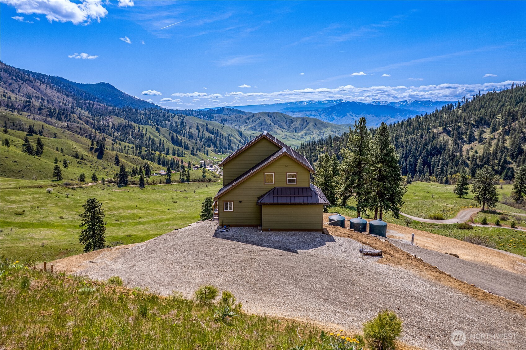 9660 Nahahum Canyon Road , Cashmere, WA 98815
