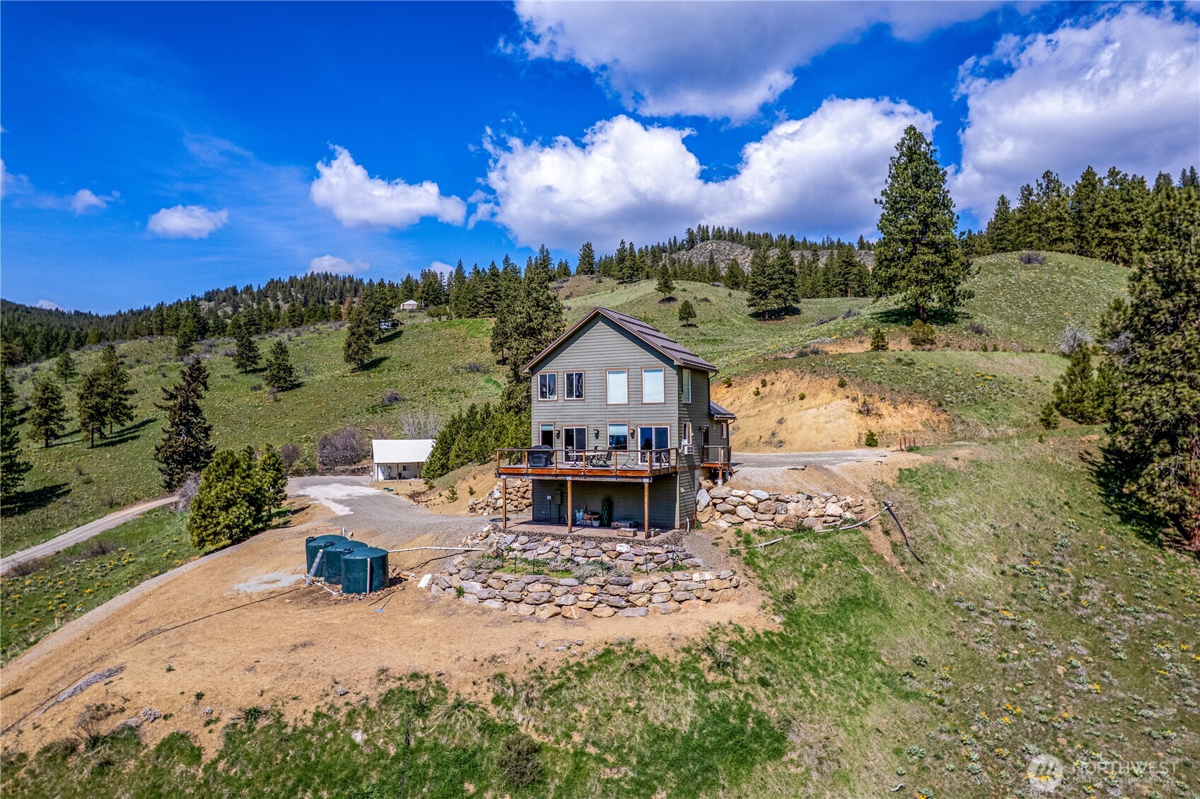 9660 Nahahum Canyon Road , Cashmere, WA 98815