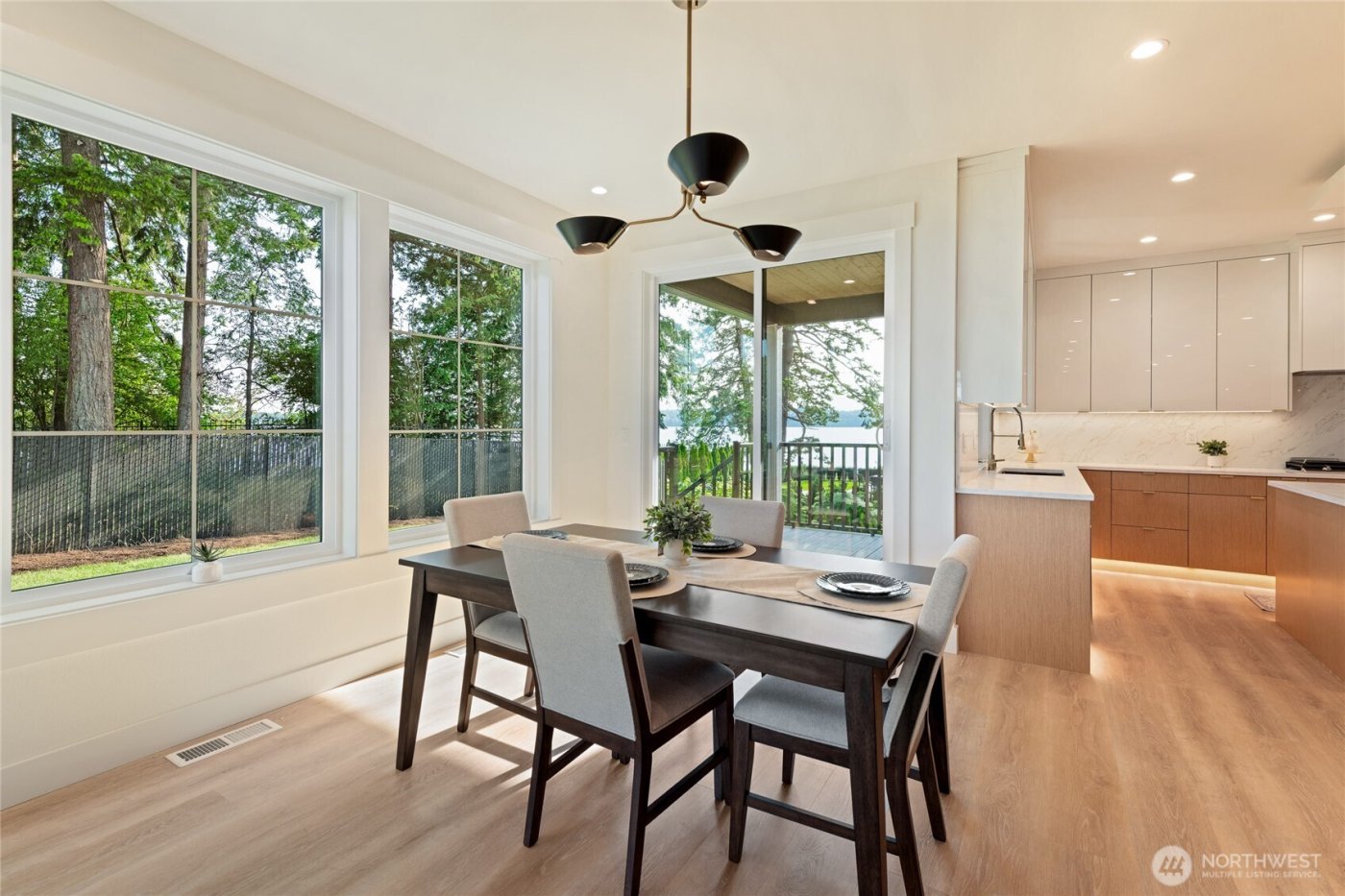 1197 Leighton Street , Blaine, WA 98230