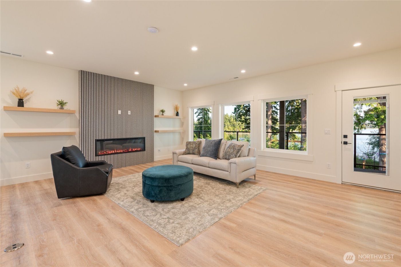 1197 Leighton Street , Blaine, WA 98230