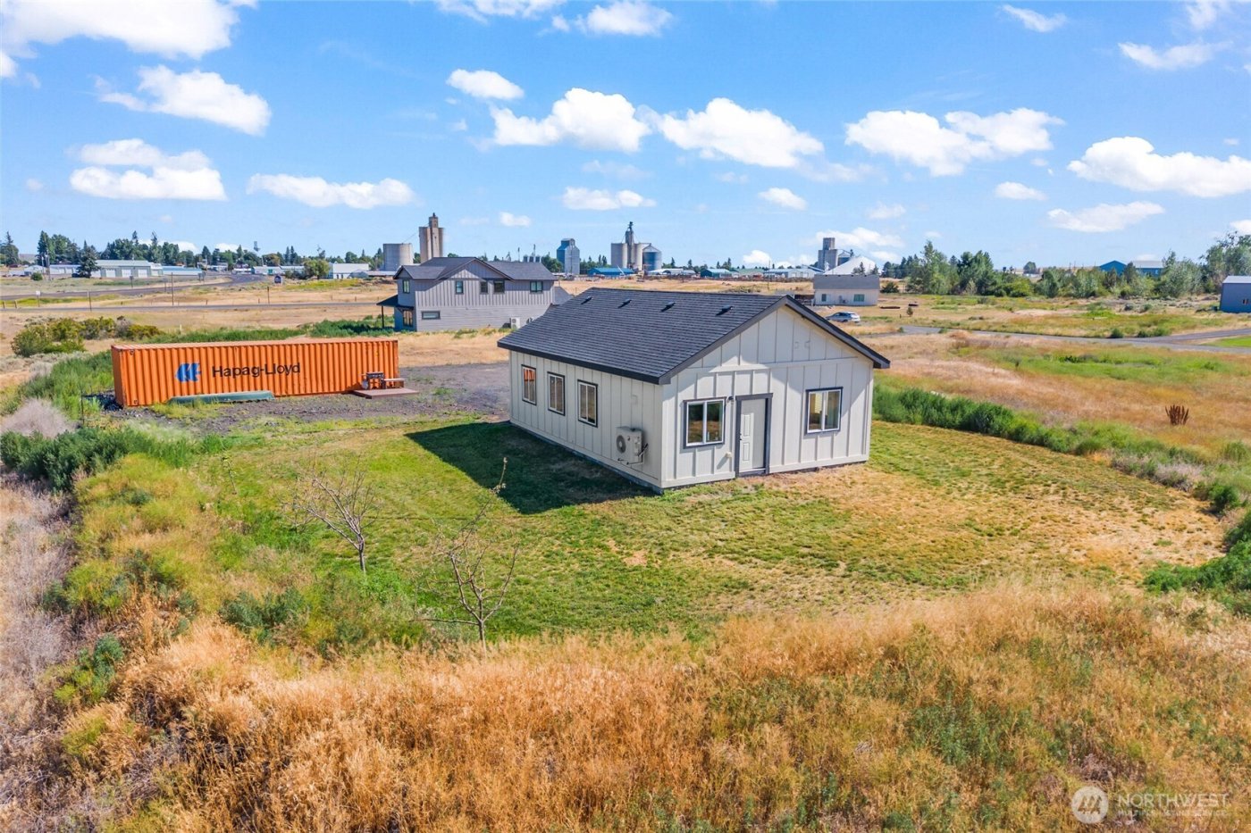 38220 Fitness Lane E, Davenport, WA 99122