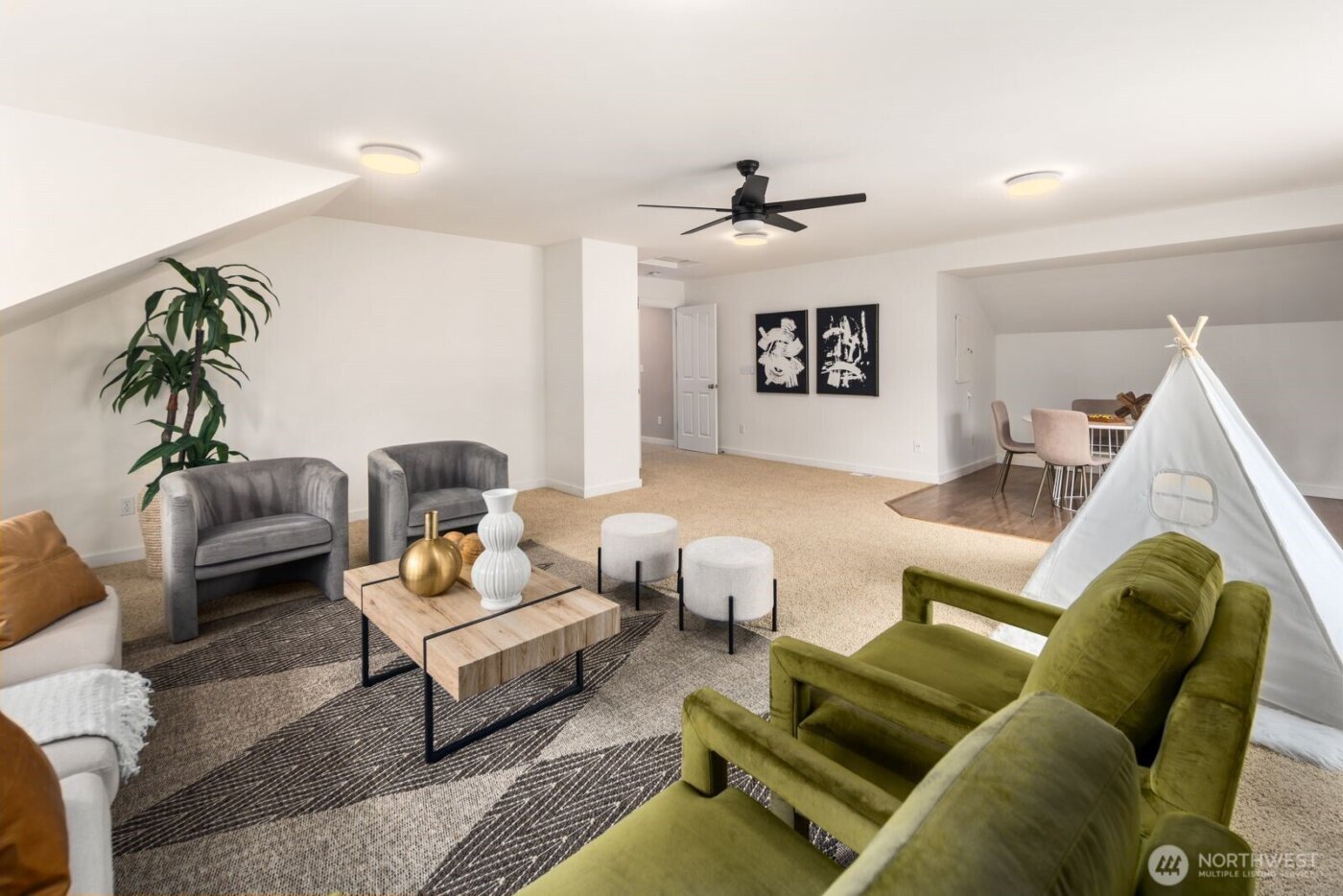 15223 273rd Drive NE, Duvall, WA 98019-8216