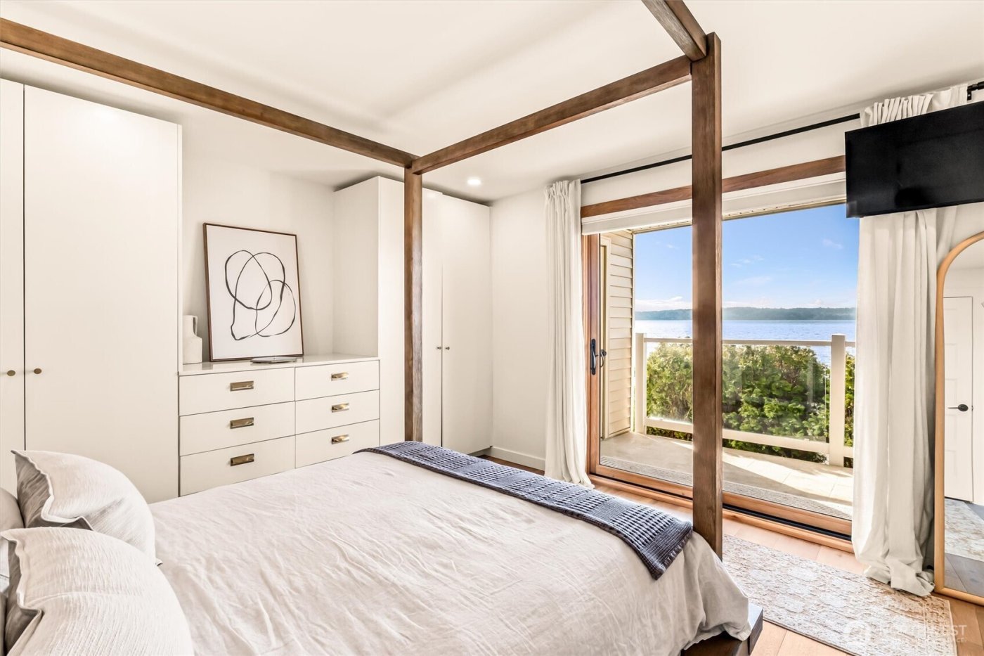 10203 47th Avenue SW #D2, Seattle, WA 98146