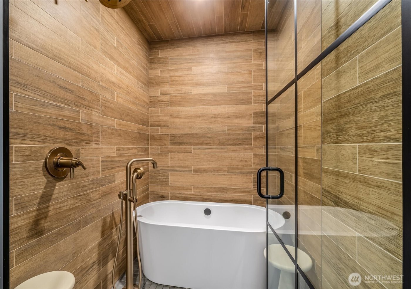 10203 47th Avenue SW #D2, Seattle, WA 98146