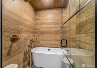 10203 47th Avenue SW #D2, Seattle, WA 98146 - Photo 14