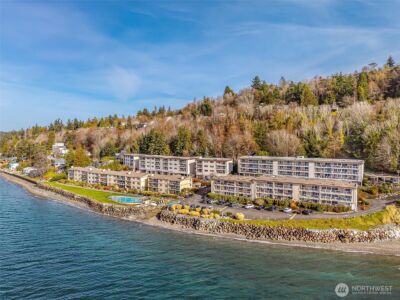 10203 47th Avenue SW #D2, Seattle, WA 98146 - Photo 3