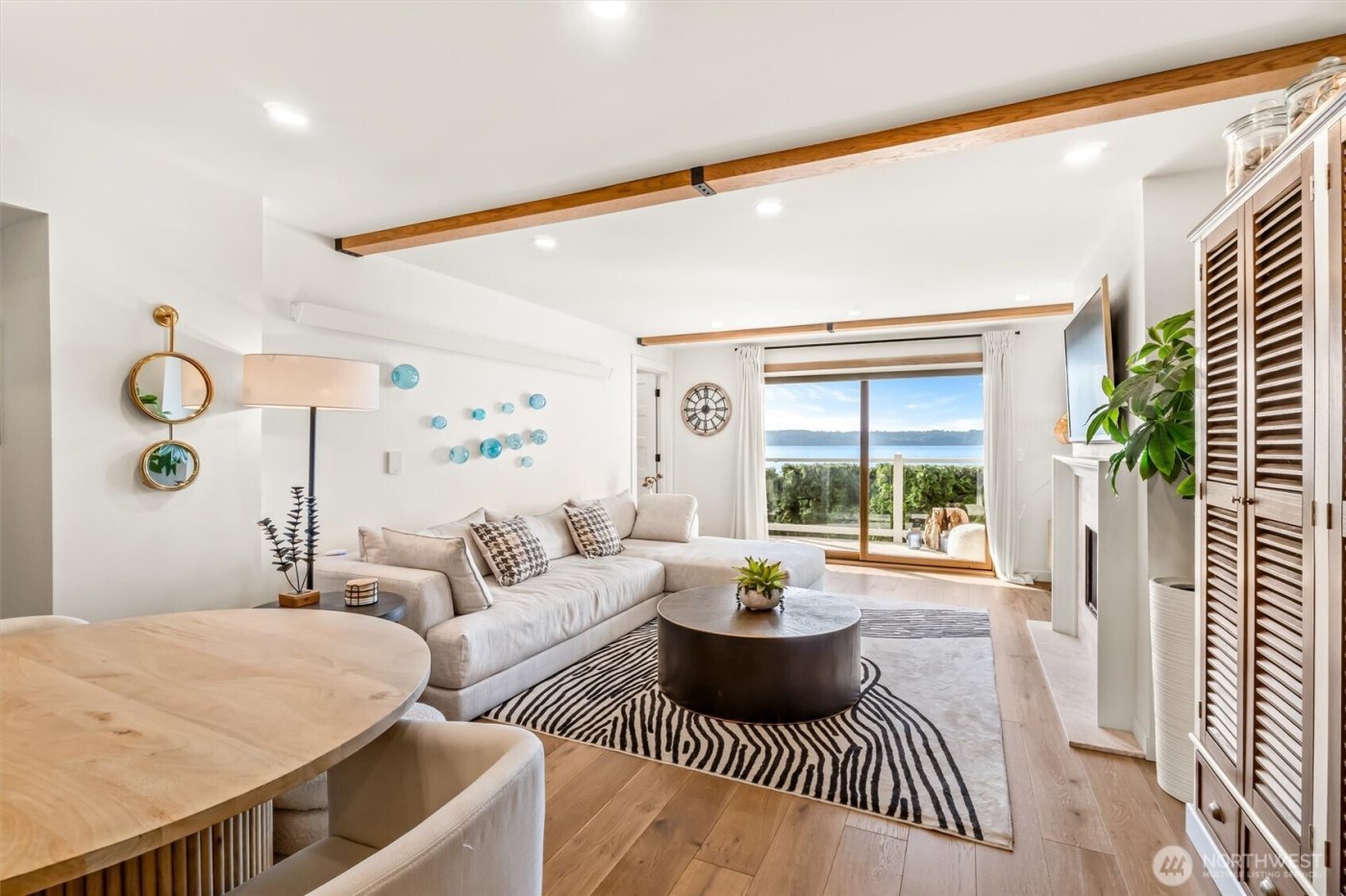 10203 47th Avenue SW #D2, Seattle, WA 98146