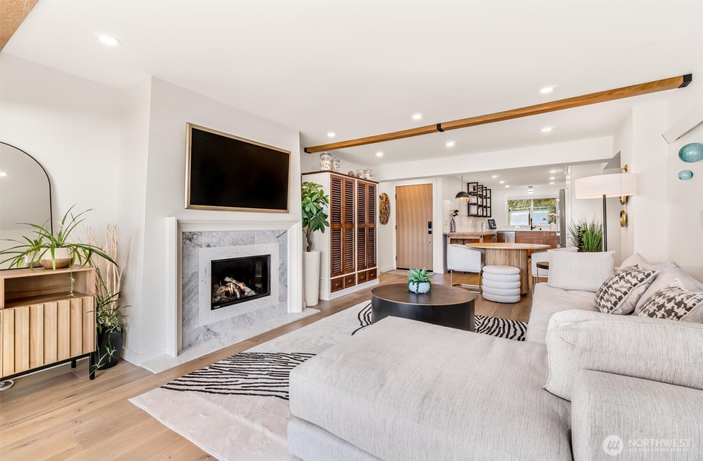 10203 47th Avenue SW #D2, Seattle, WA 98146