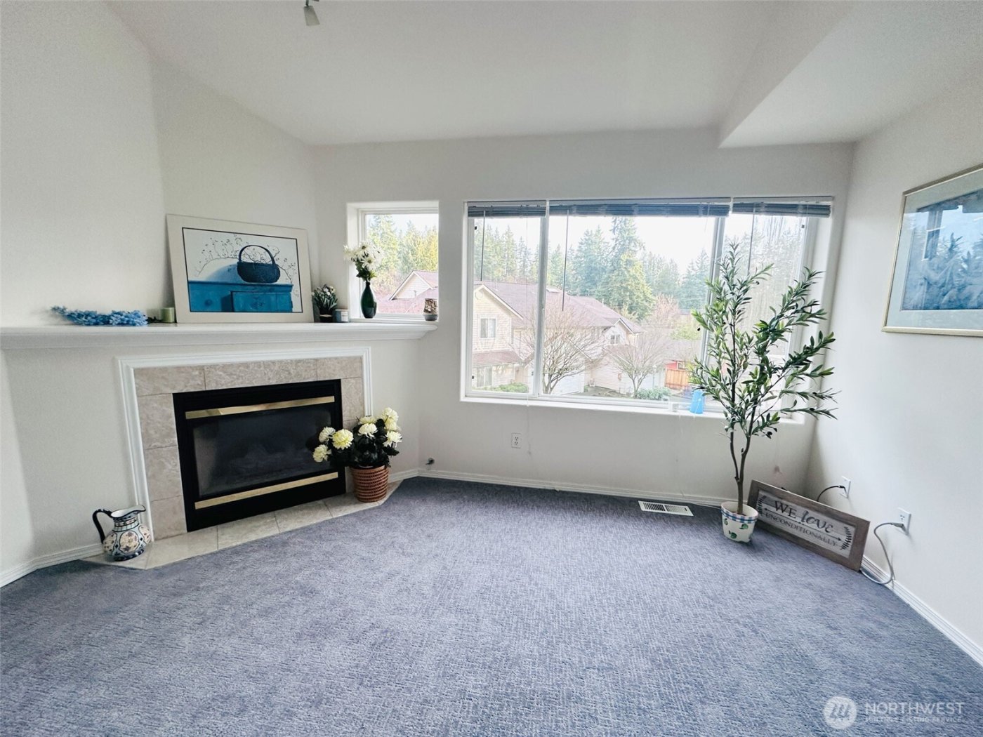 8828 238th St SW #D1, Edmonds, WA 98026