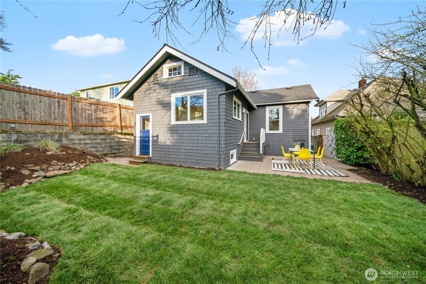 3815 Sunnyside Avenue N, Seattle, WA 98103