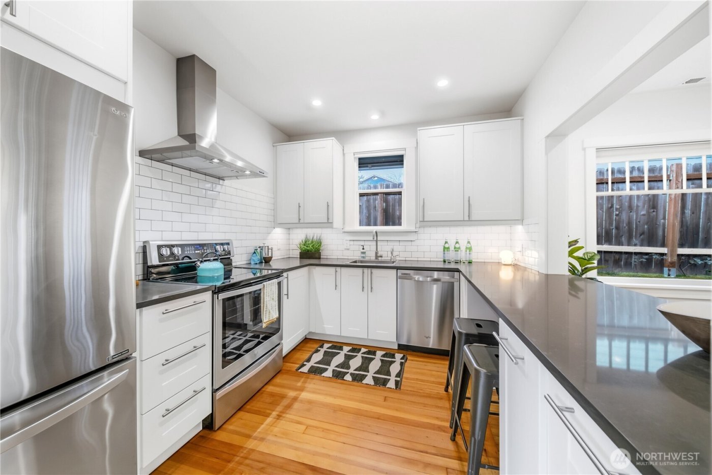 3815 Sunnyside Avenue N, Seattle, WA 98103