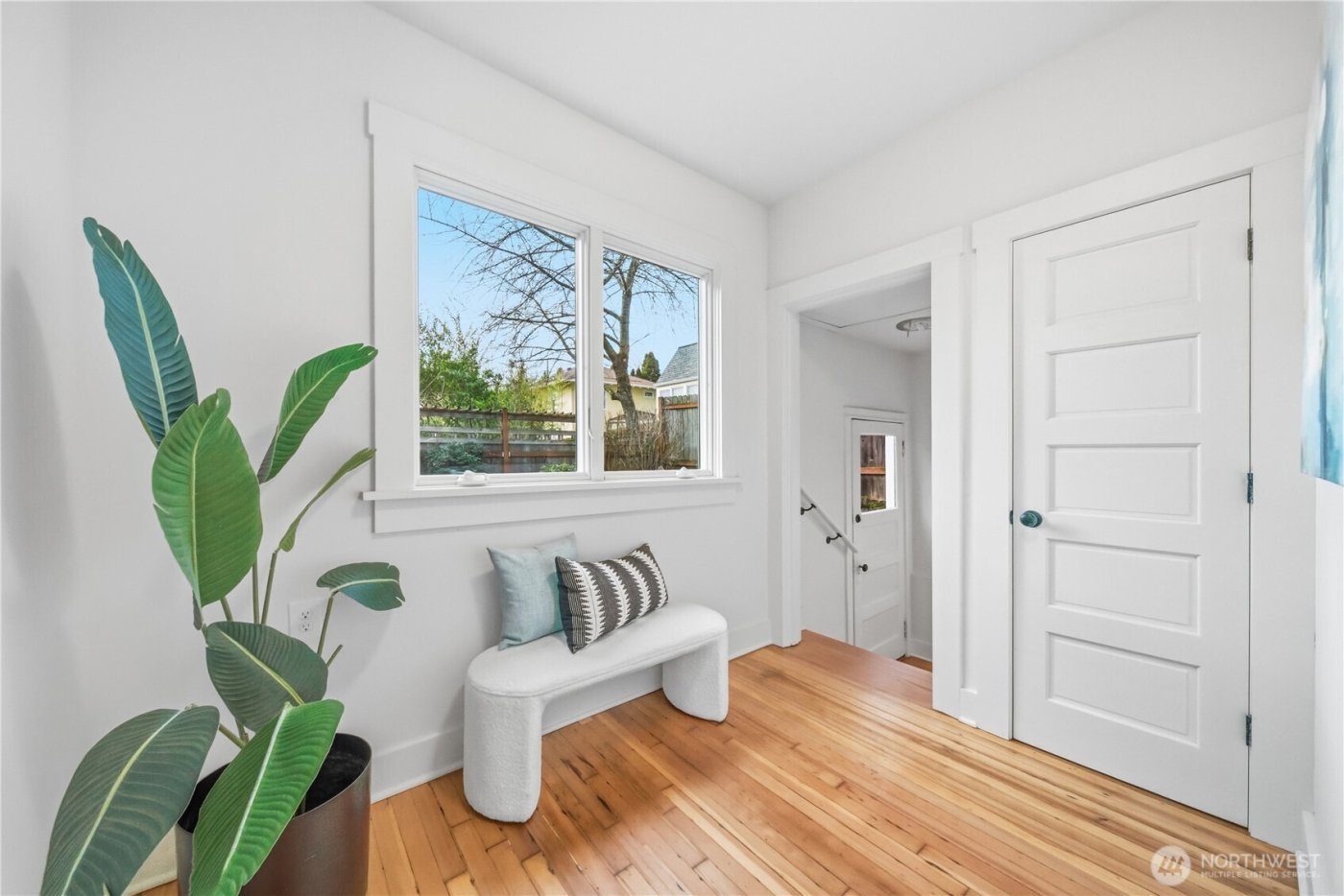 3815 Sunnyside Avenue N, Seattle, WA 98103