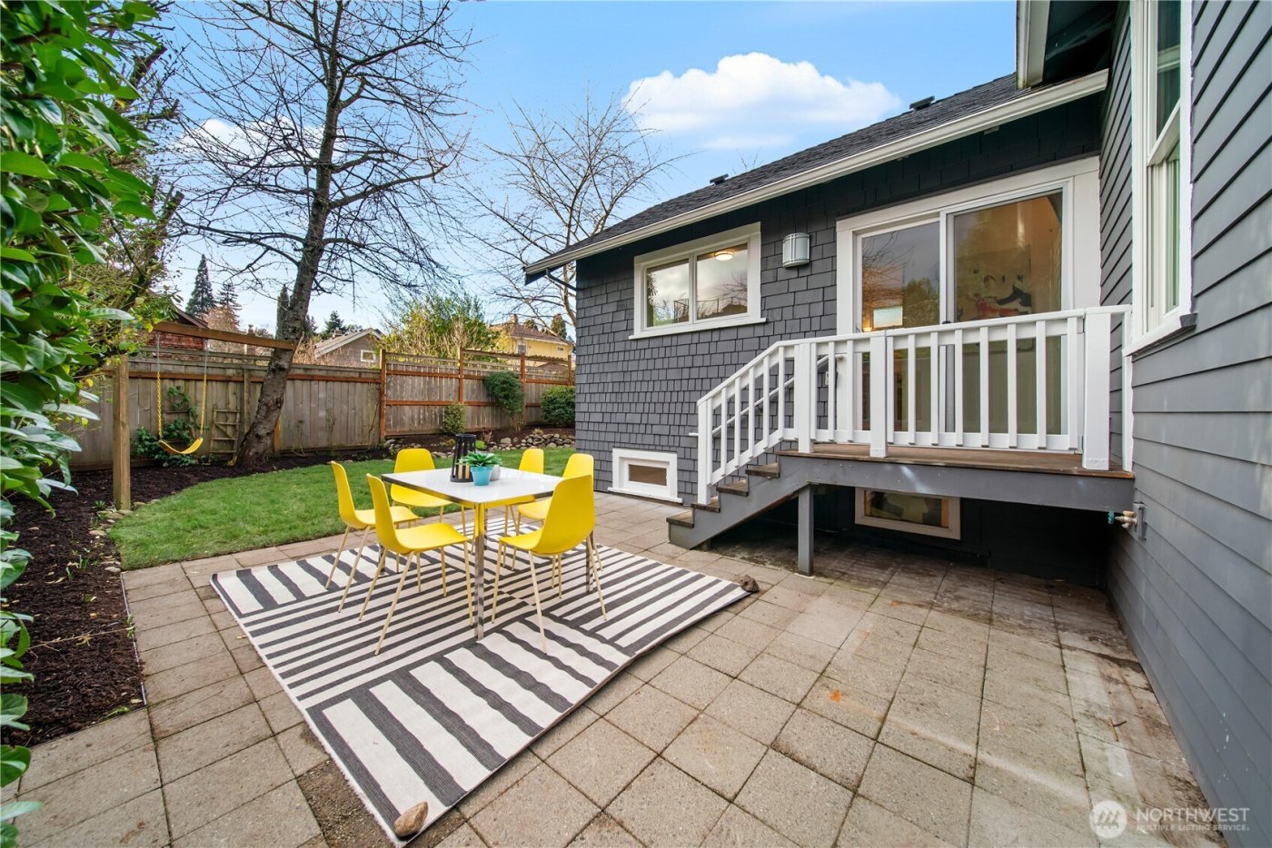 3815 Sunnyside Avenue N, Seattle, WA 98103