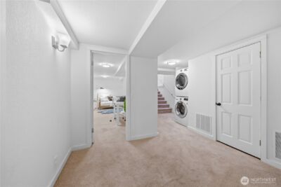 3815 Sunnyside Avenue N, Seattle, WA 98103 - Photo 24