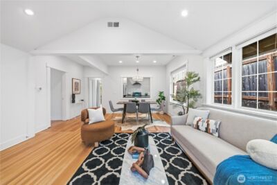 3815 Sunnyside Avenue N, Seattle, WA 98103 - Photo 7