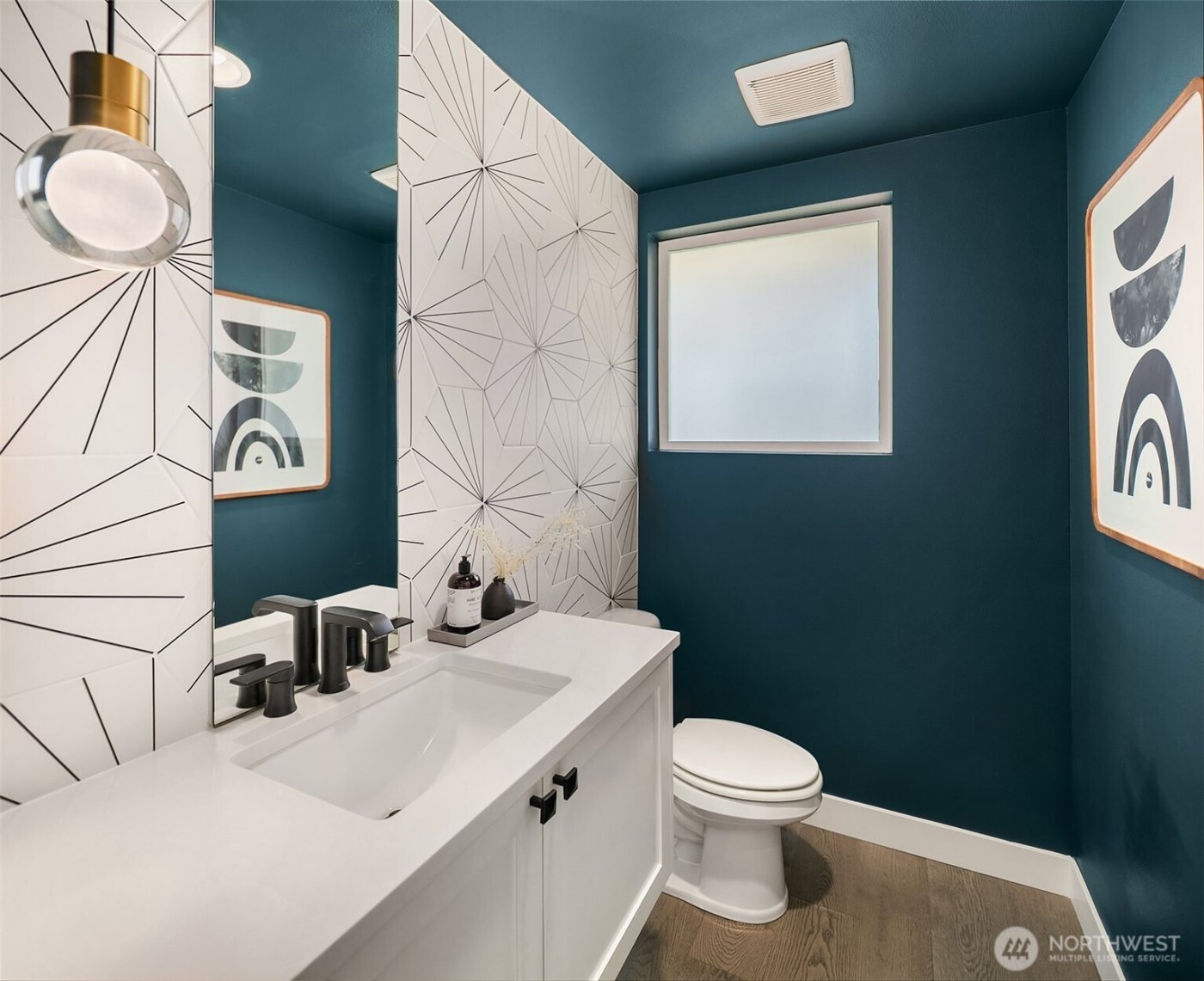 8326 14th Avenue NW, Seattle, WA 98117