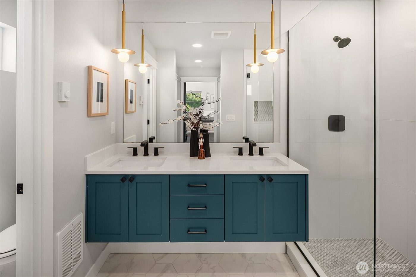 8326 14th Avenue NW, Seattle, WA 98117