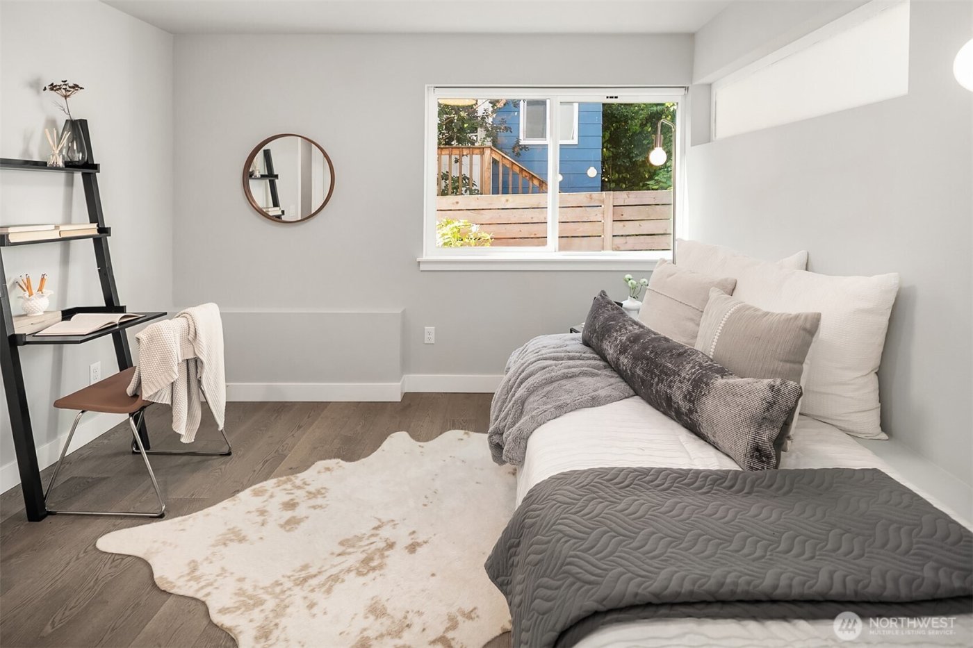 8326 14th Avenue NW, Seattle, WA 98117