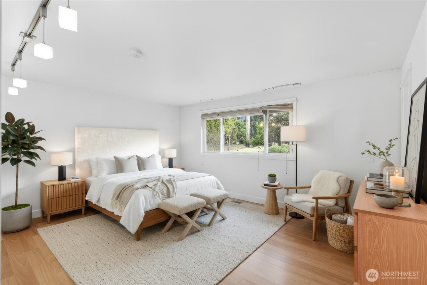 6006 105th Ave NE, Kirkland, WA 98033