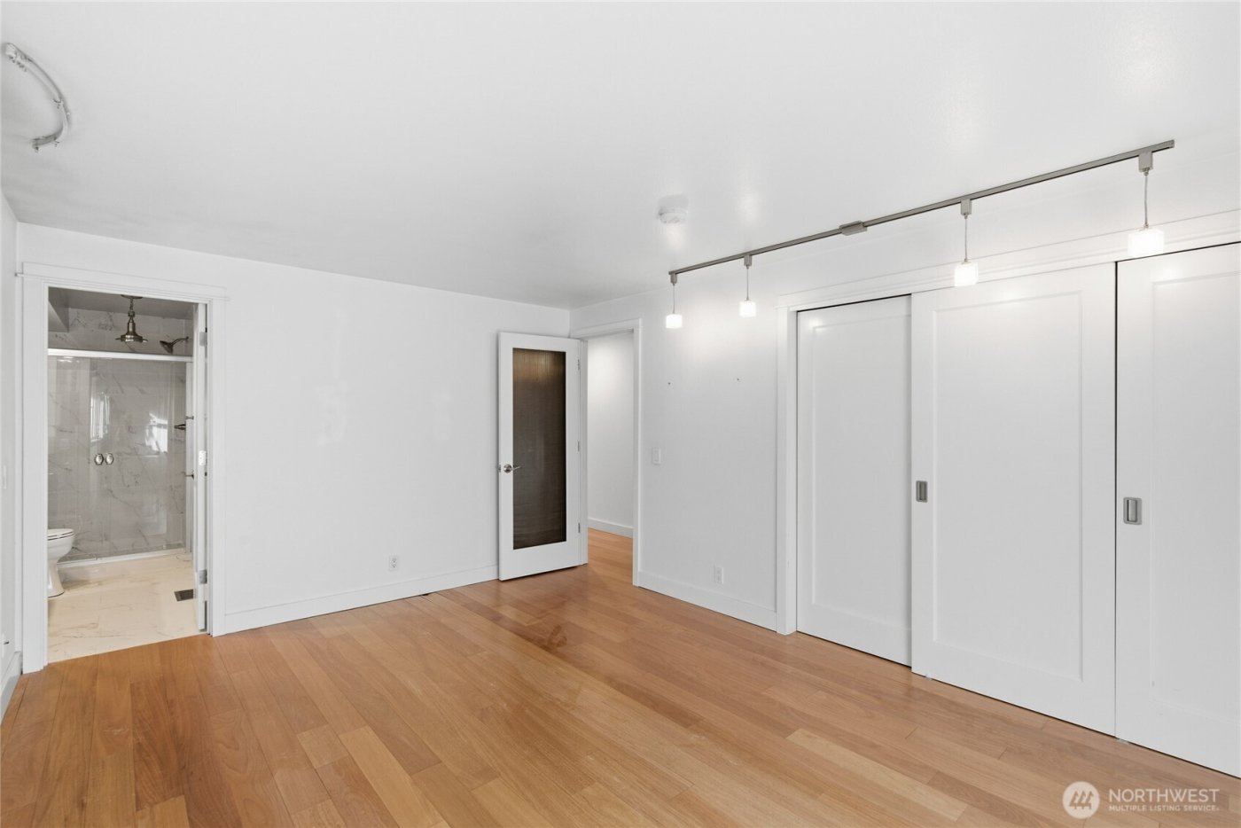 6006 105th Ave NE, Kirkland, WA 98033