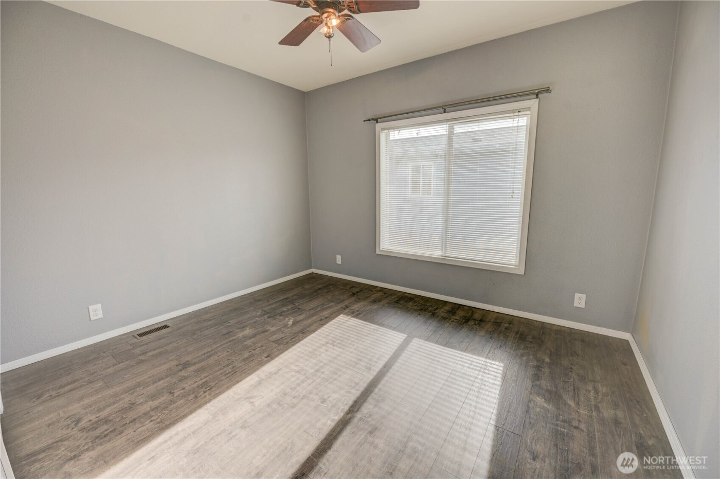 300 Park Avenue #20, Buckley, WA 98321