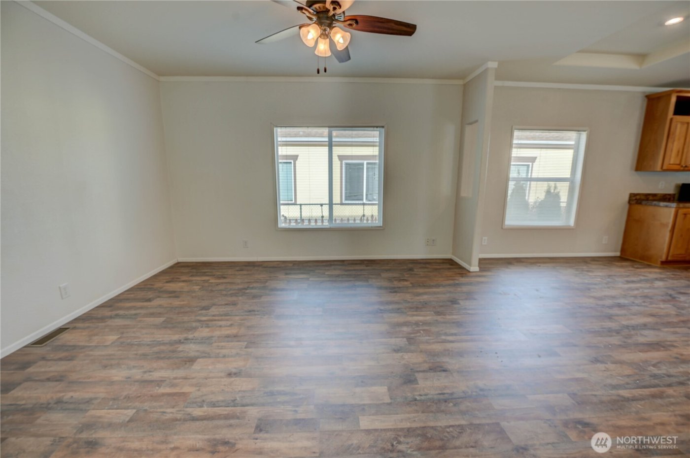 300 Park Avenue #20, Buckley, WA 98321